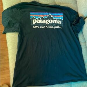 Patagonia Men's Navy T-Shirt 100% Organic Cotton​